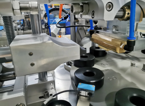 Fully Automatic Tube Filling and Sealing Machine