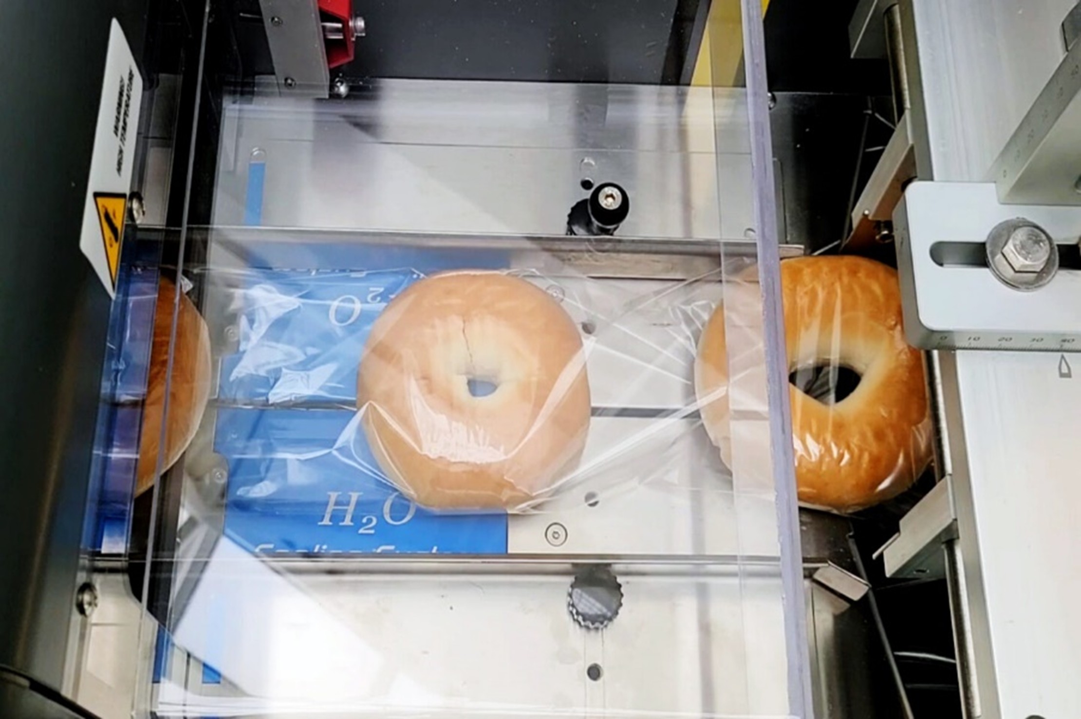Horizontal Three-Dimensional Sealing Packaging Machine